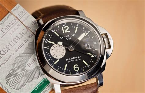 panerai 88 vs 90|Best Panerai Watch: Luminor Collection Masterpieces .